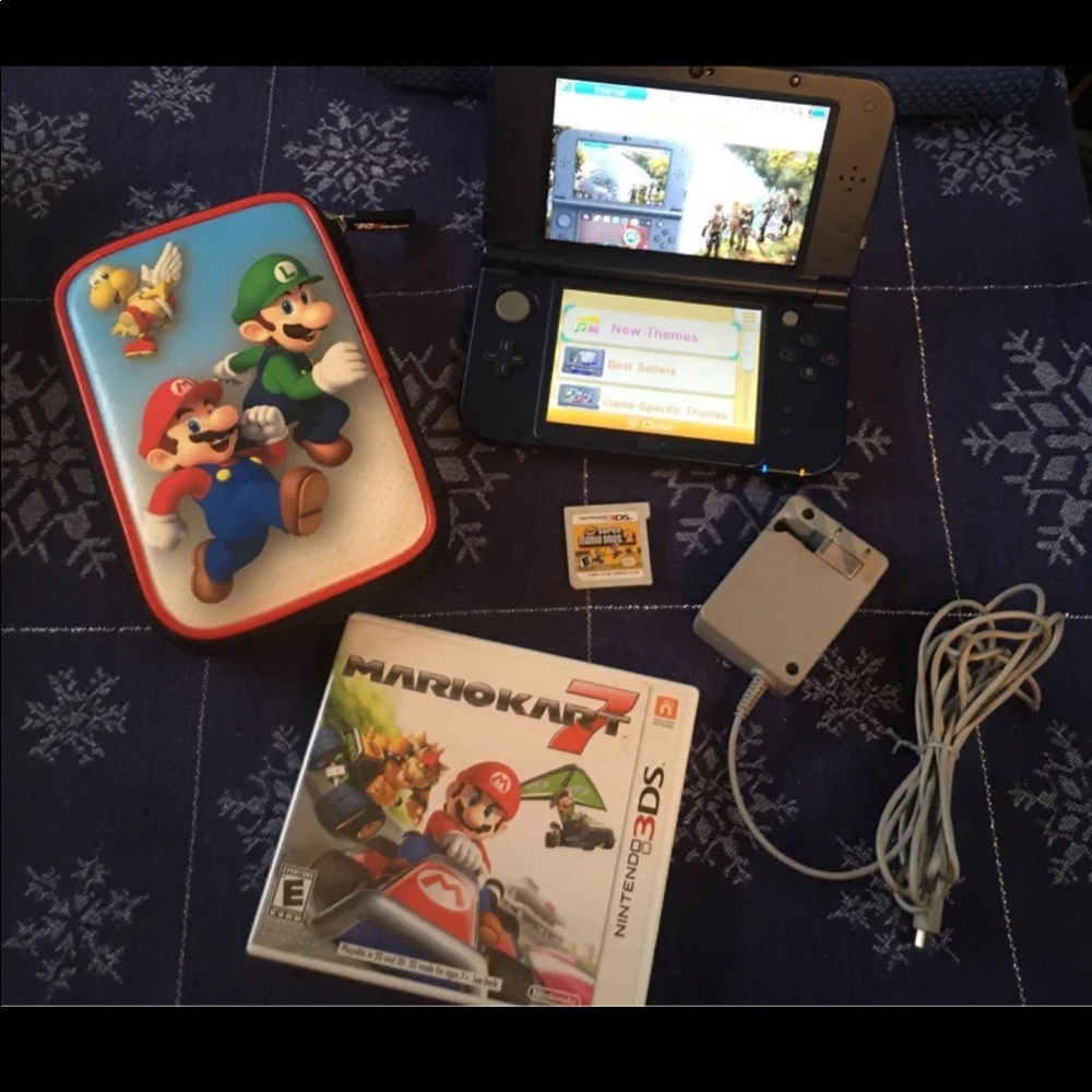 Nintendo 3ds xl galaxy in blue/purple